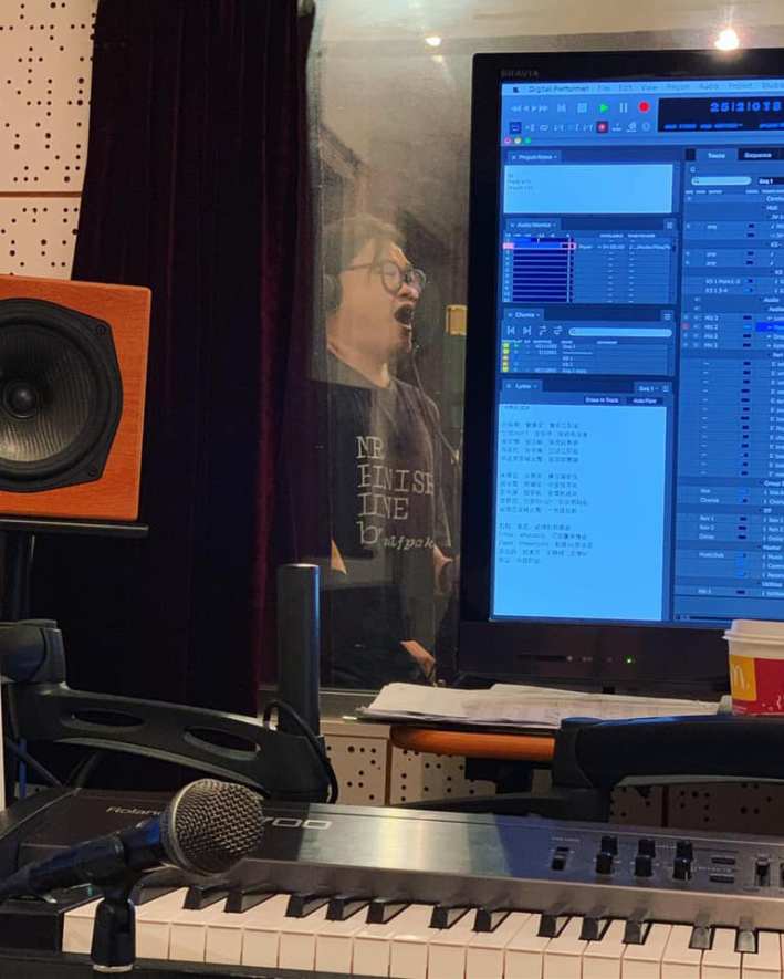 59757704_2429975410374885_70475121927651328_n